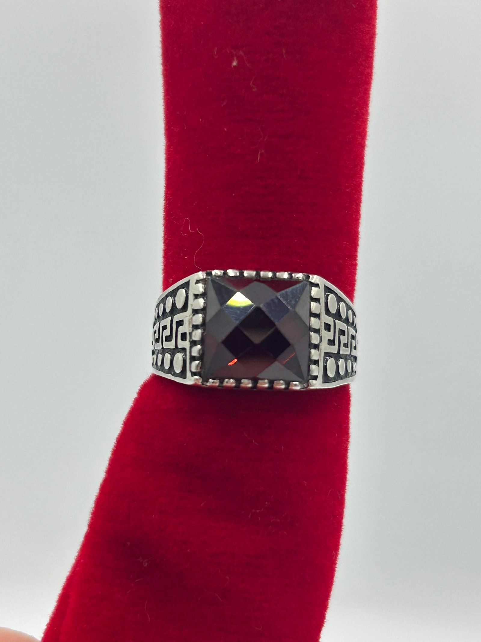 خاتم فضة محلي(مقاس صغير)