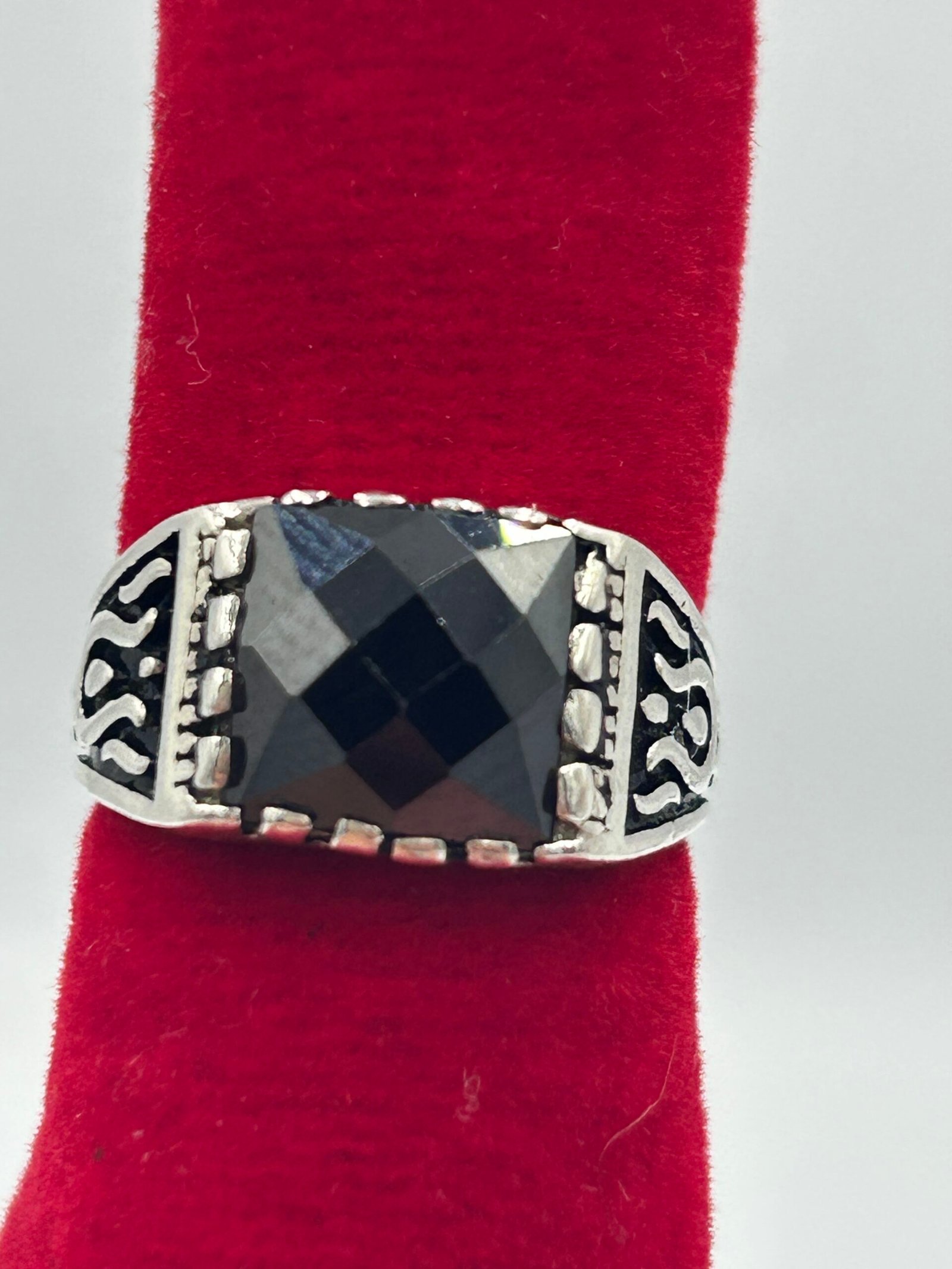 خاتم فضة محلي(مقاس صغير)