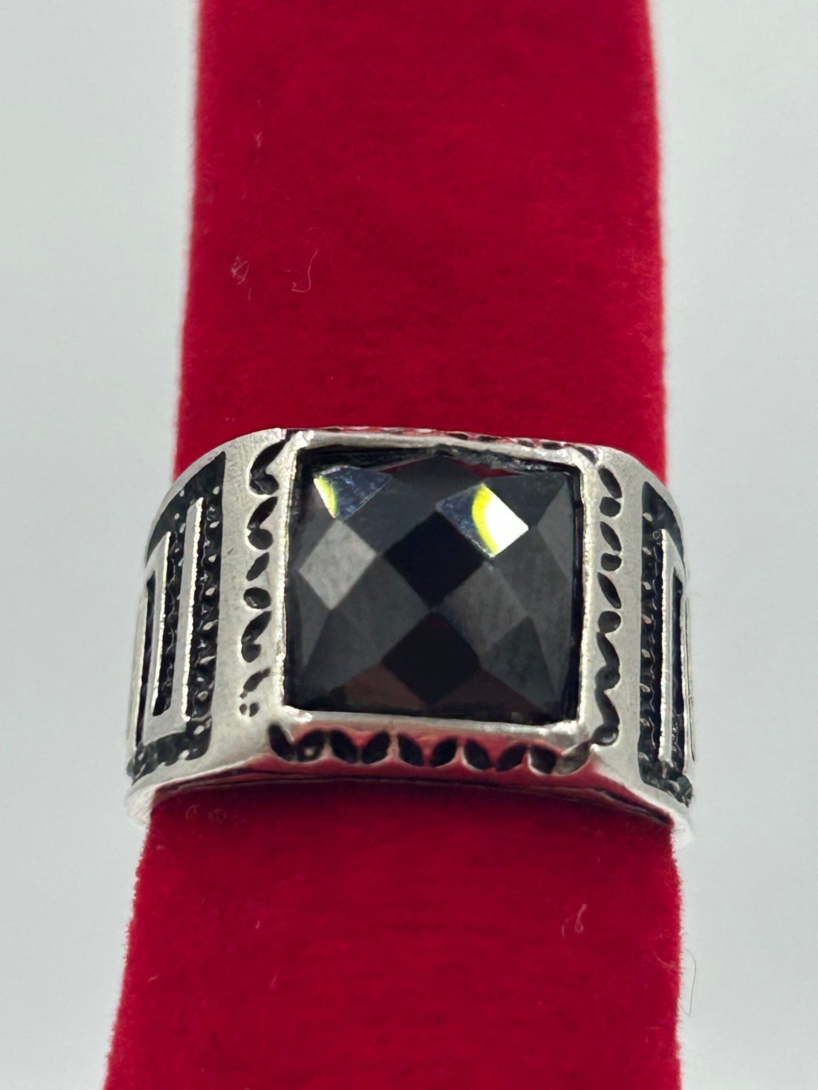 خاتم فضة محلي(مقاس صغير)