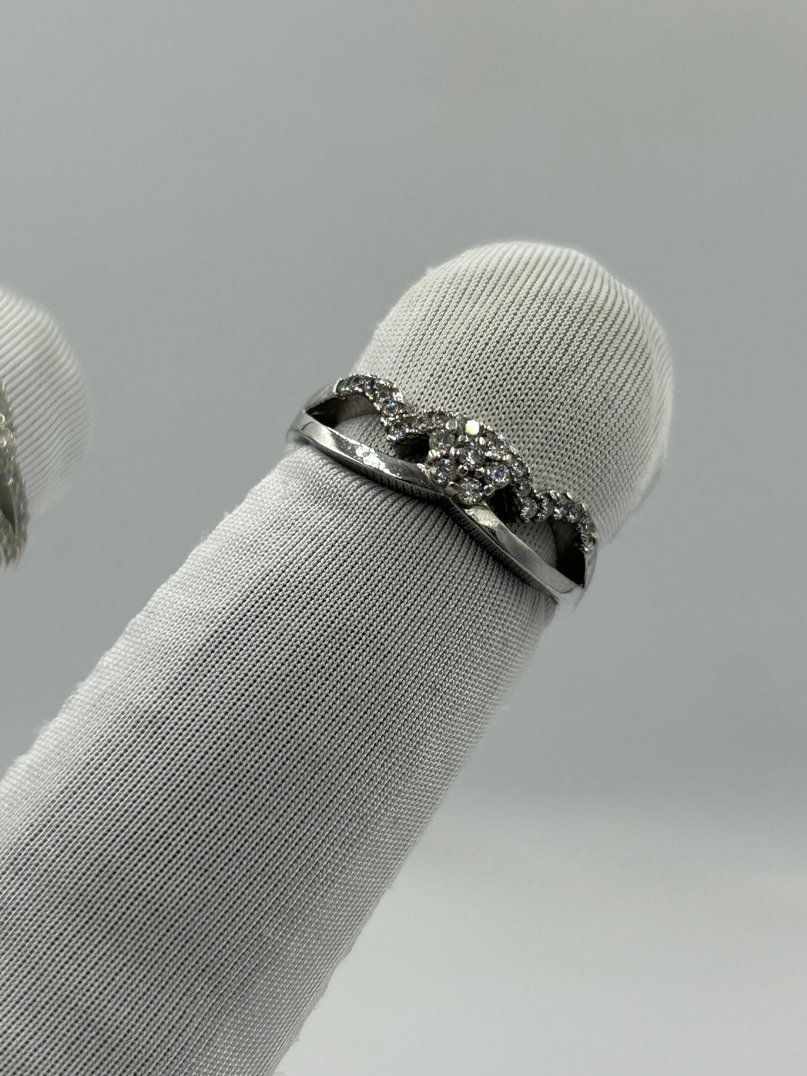 خاتم فضة نسائي