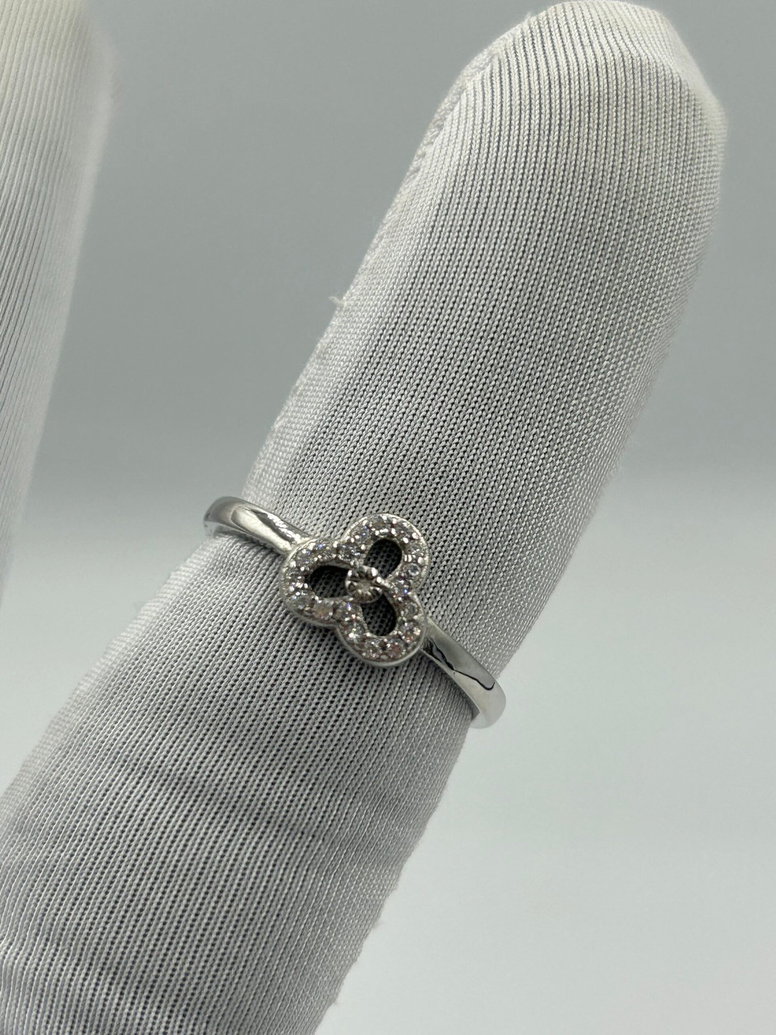 خاتم فضة نسائي