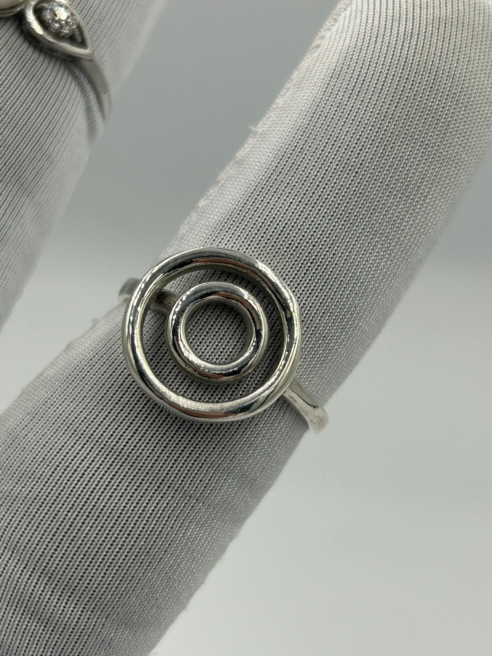 خاتم فضة نسائي