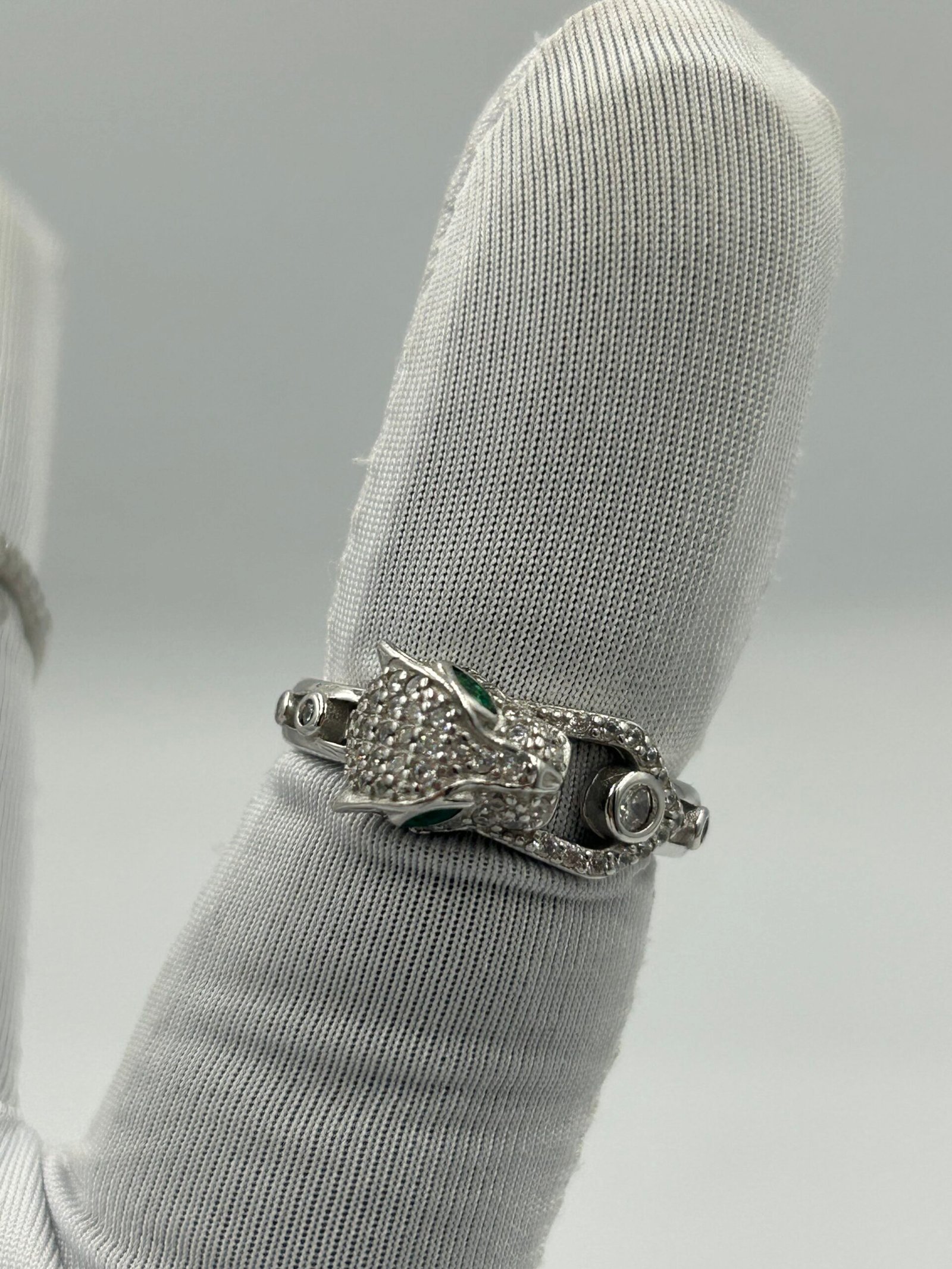 خاتم فضة نسائي