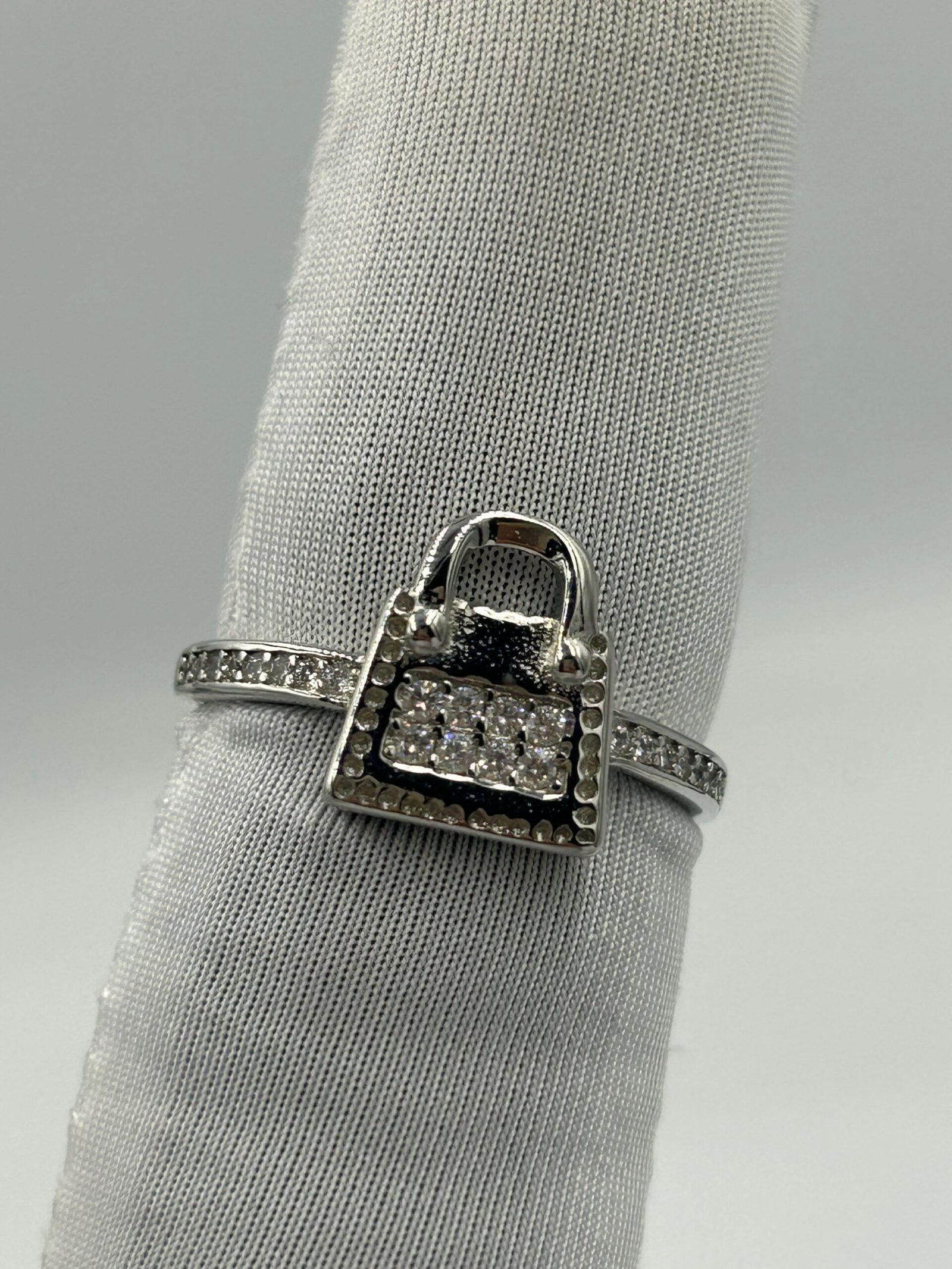 خاتم فضة نسائي