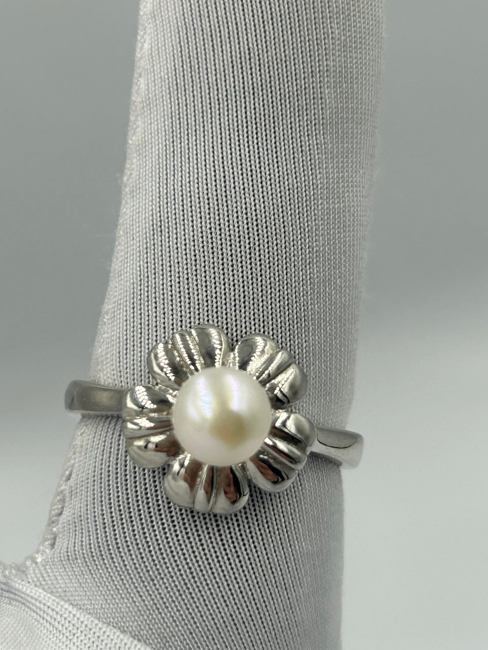 خاتم فضة نسائي