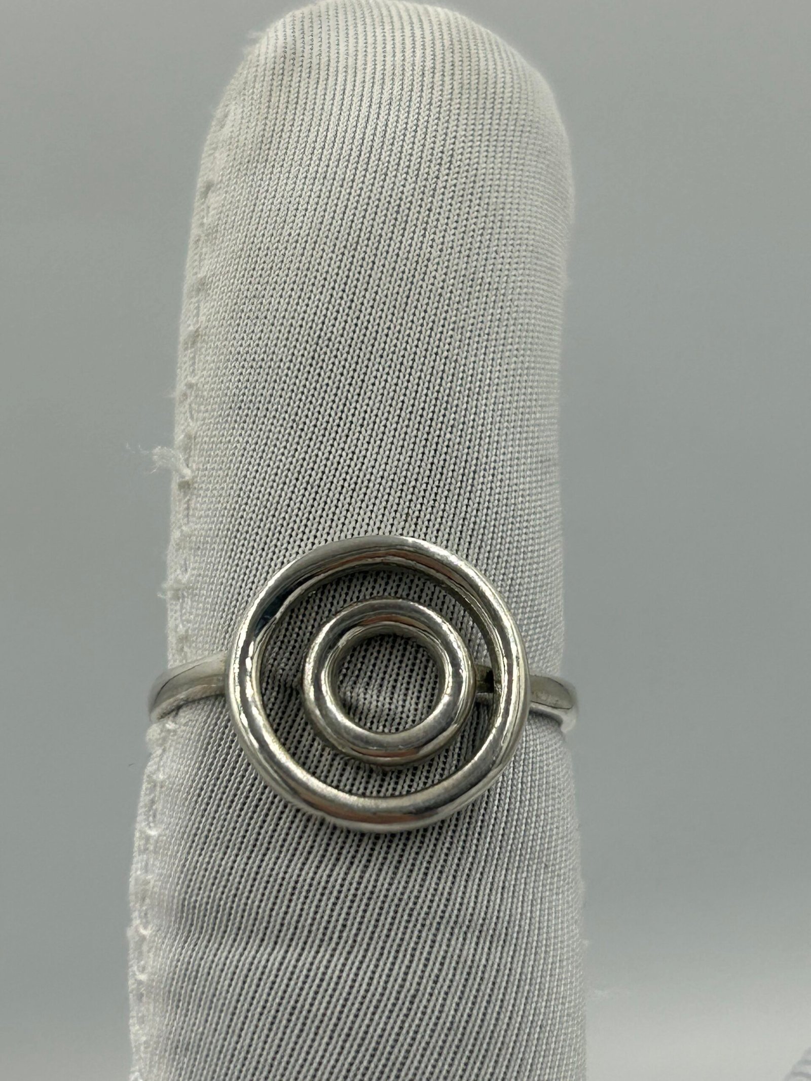 خاتم فضة نسائي