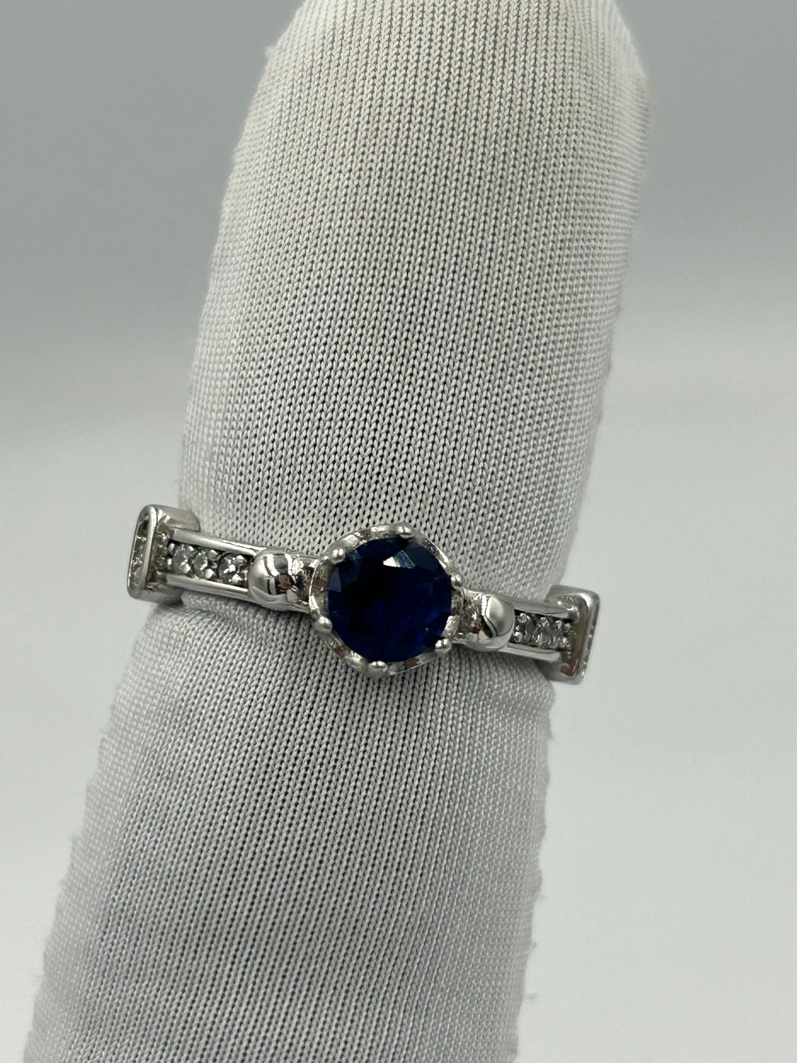 خاتم فضة نسائي