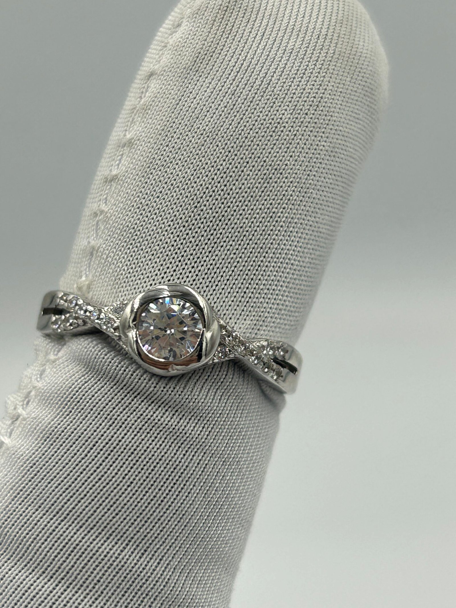 خاتم فضة نسائي