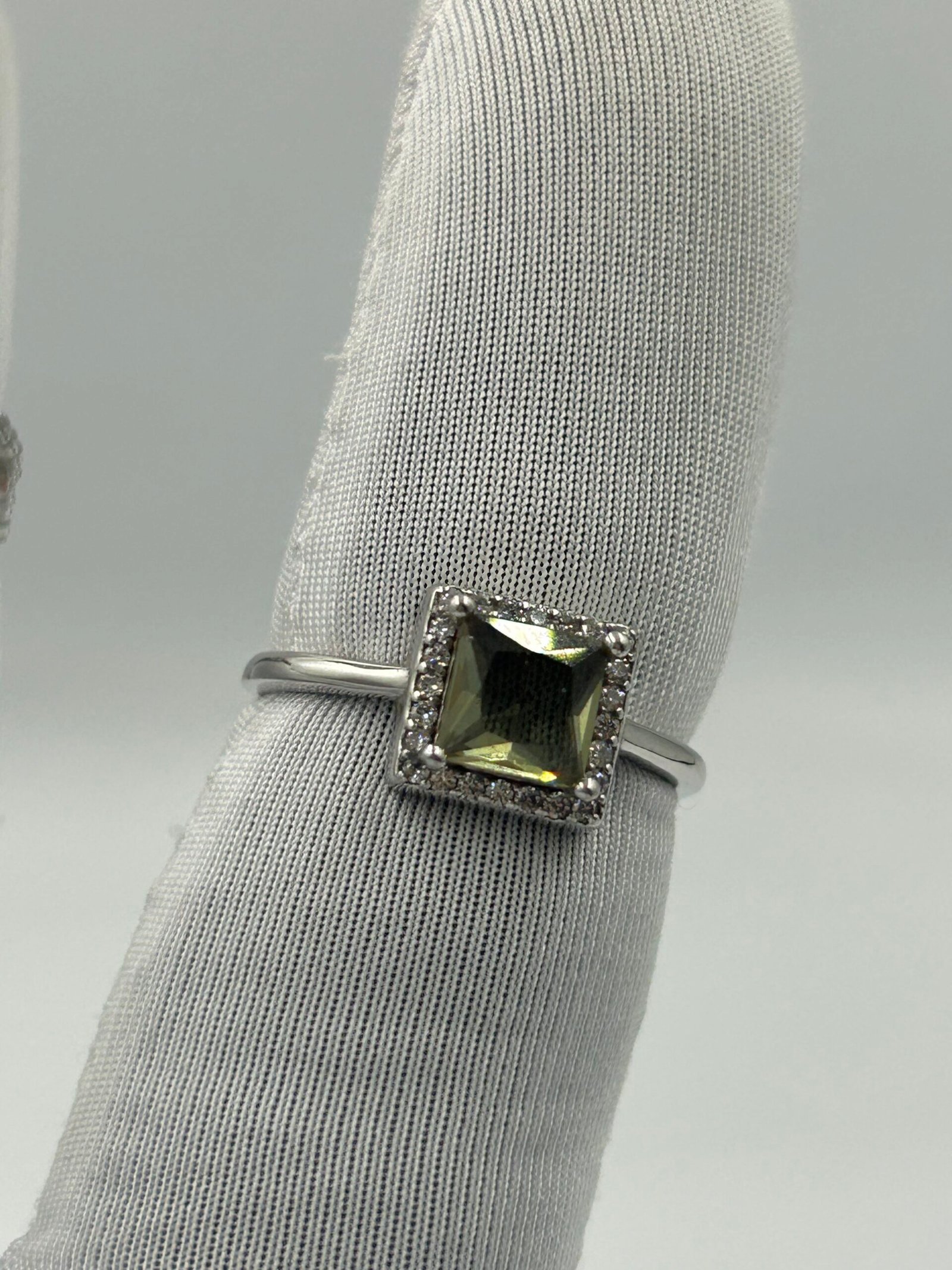 خاتم فضة نسائي