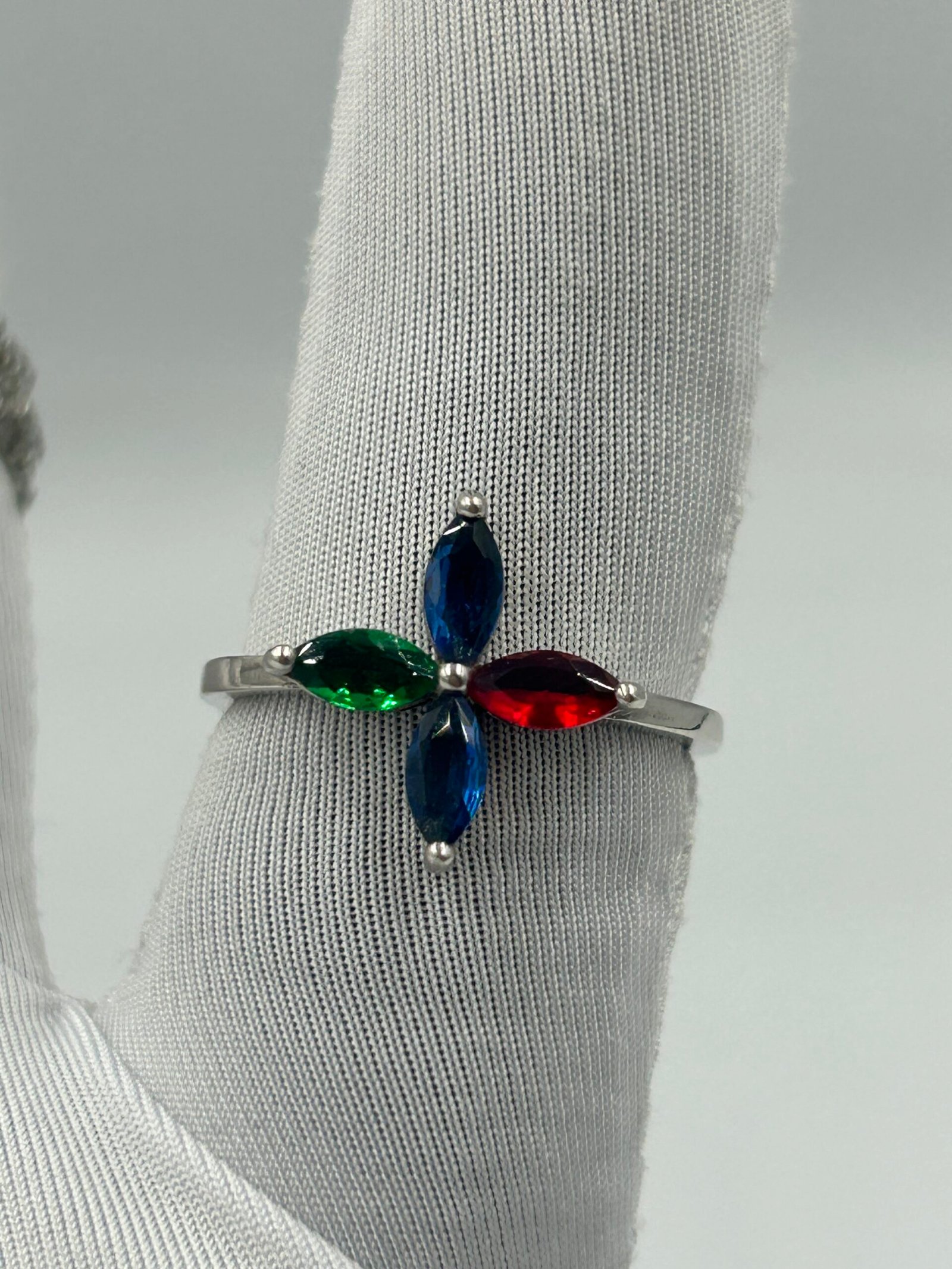 خاتم فضة نسائي