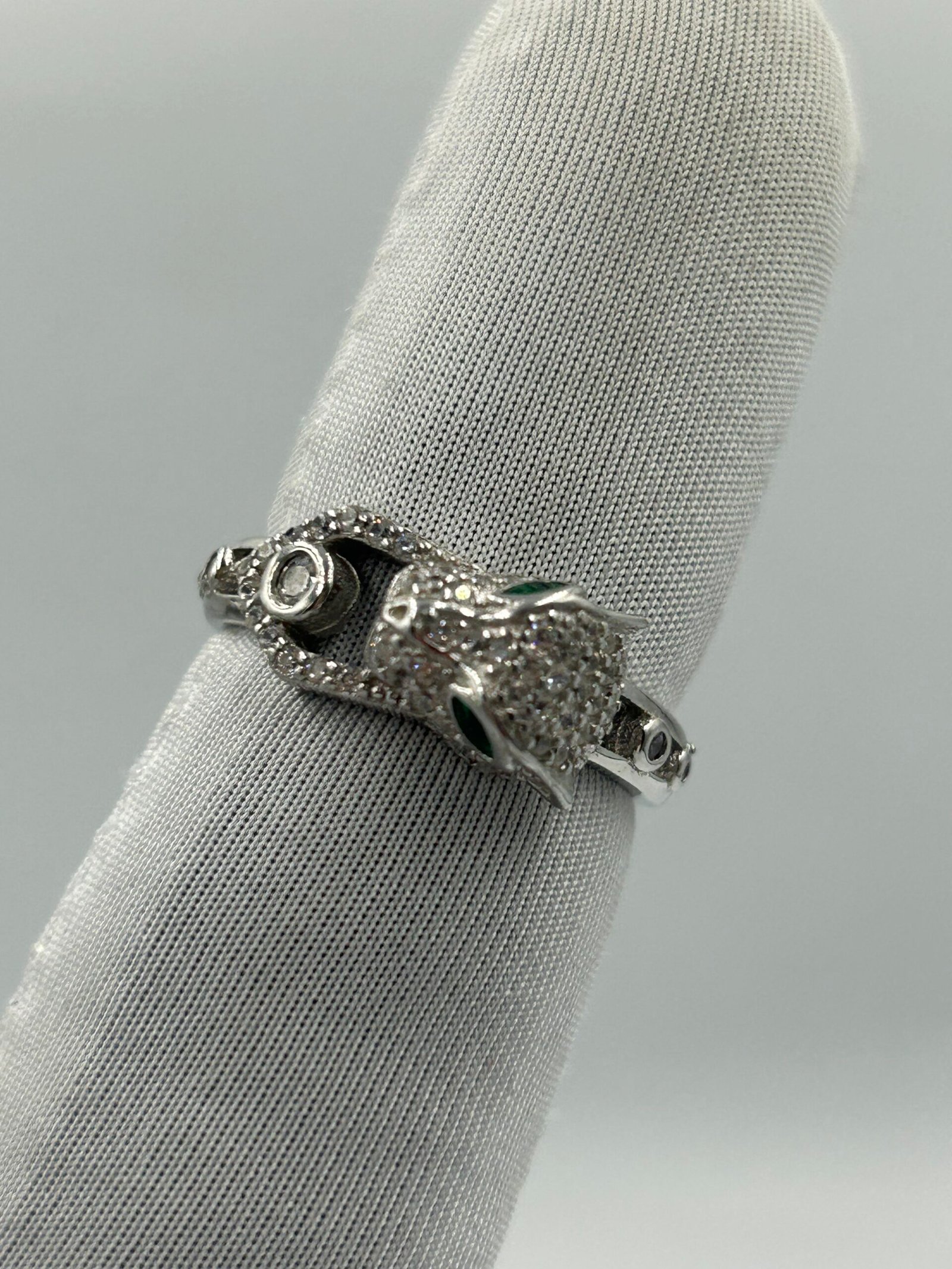 خاتم فضة نسائي