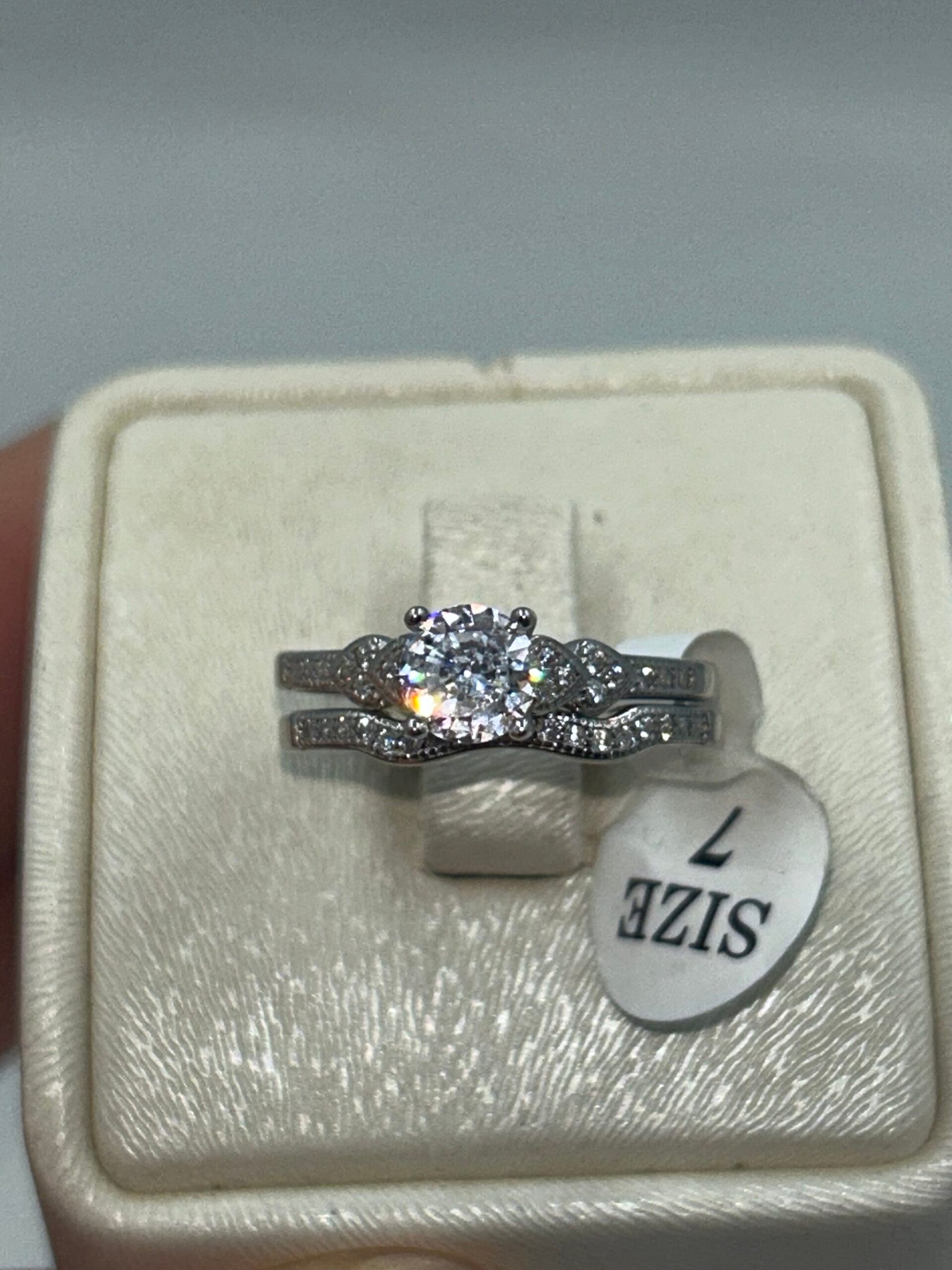 خاتم خطوبة نسائي