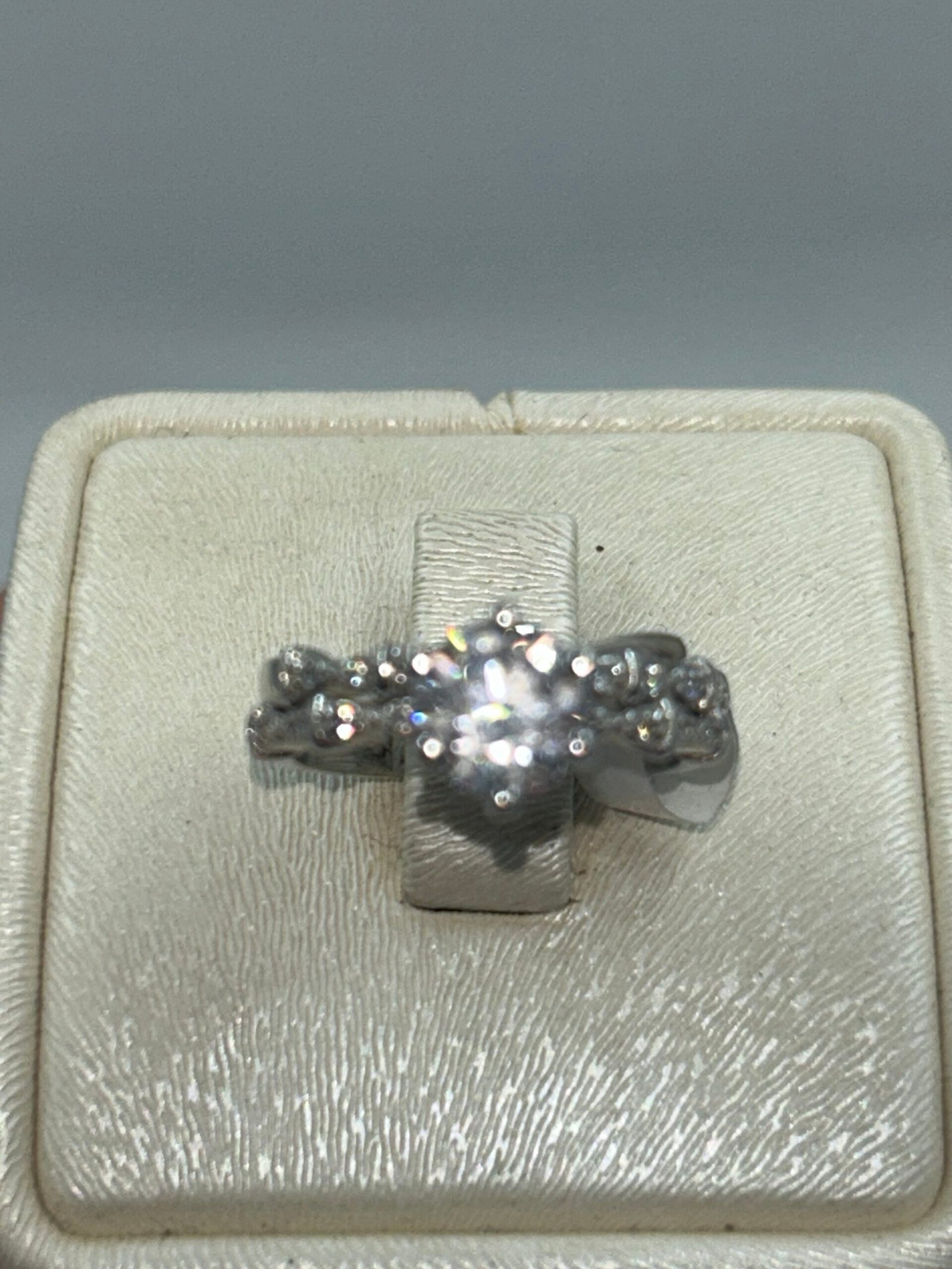 خاتم خطوبة نسائي