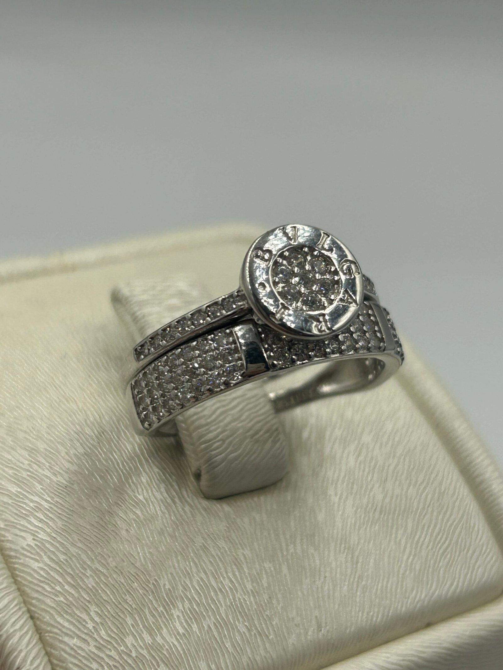 خاتم خطوبة نسائي