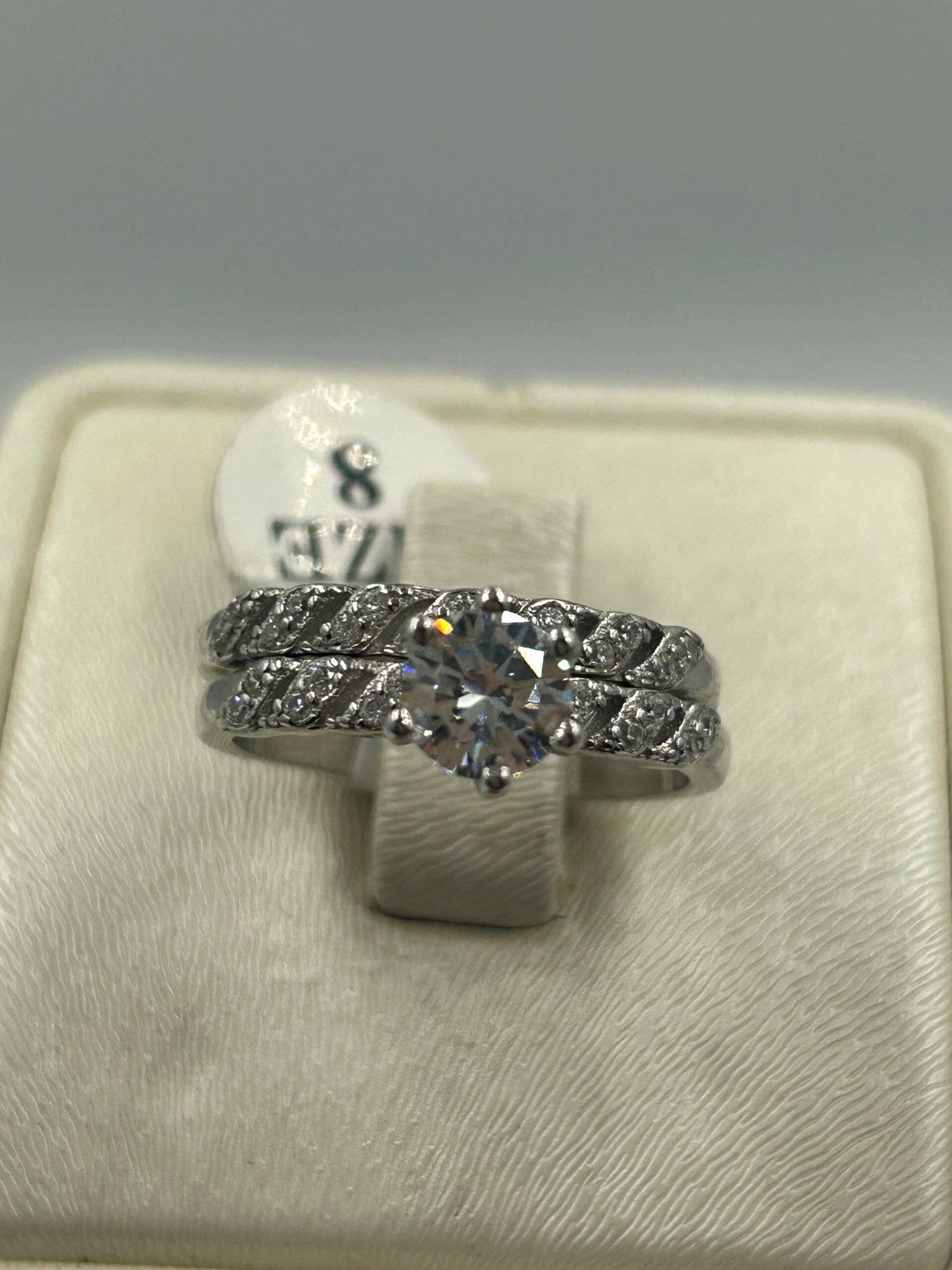 خاتم خطوبة نسائي