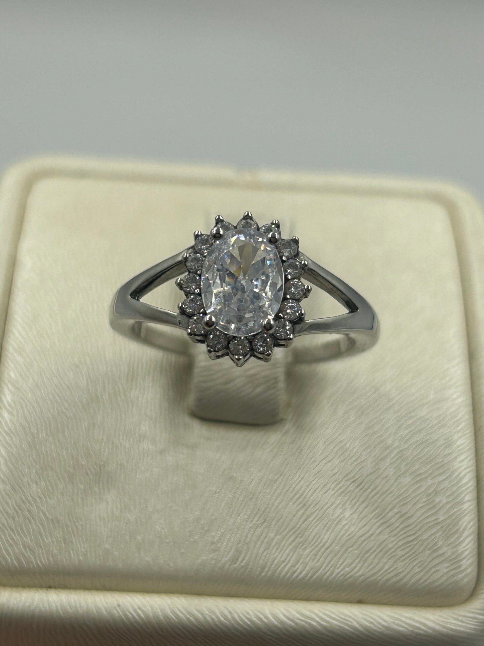 خاتم خطوبة نسائي